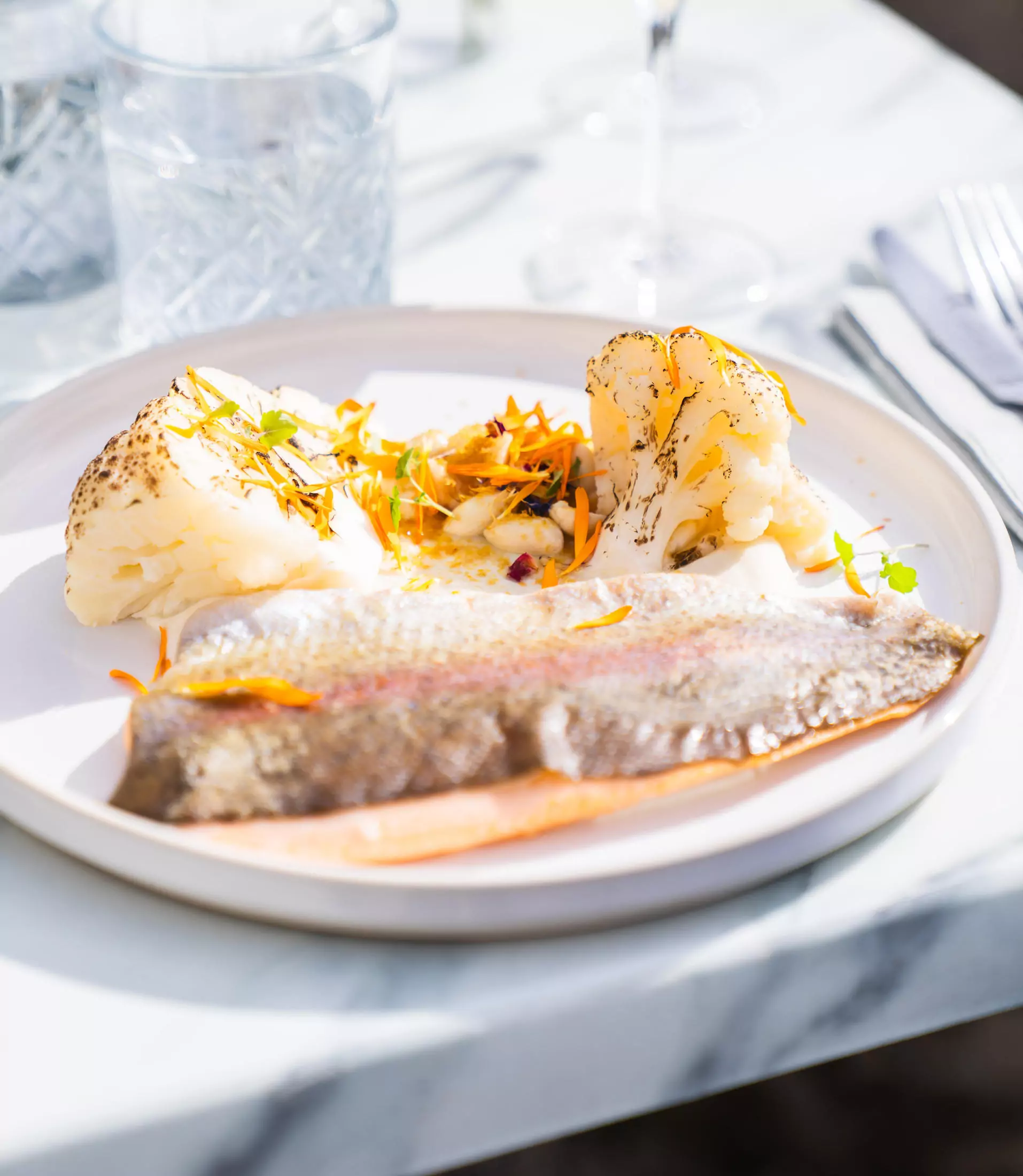 Photo plat Café du Manoir, restaurant Vaud, Léonard Antonin photographe